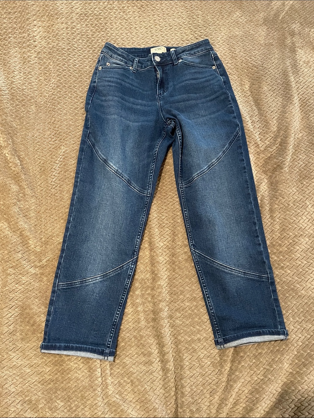 LOGO - Lori Goldstein boyfriend Jeans
